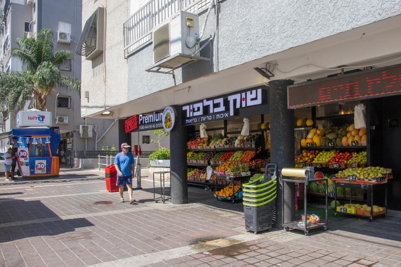 Apartments4You Maya Bat Yam Exteriör bild