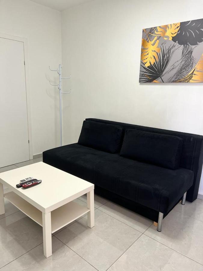 Apartments4You Maya Bat Yam Exteriör bild